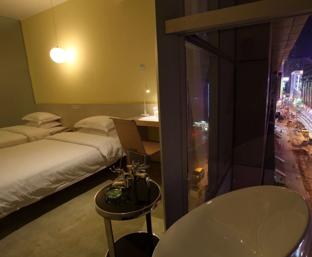 Colour Inn Shenzhen Dongmen Branch