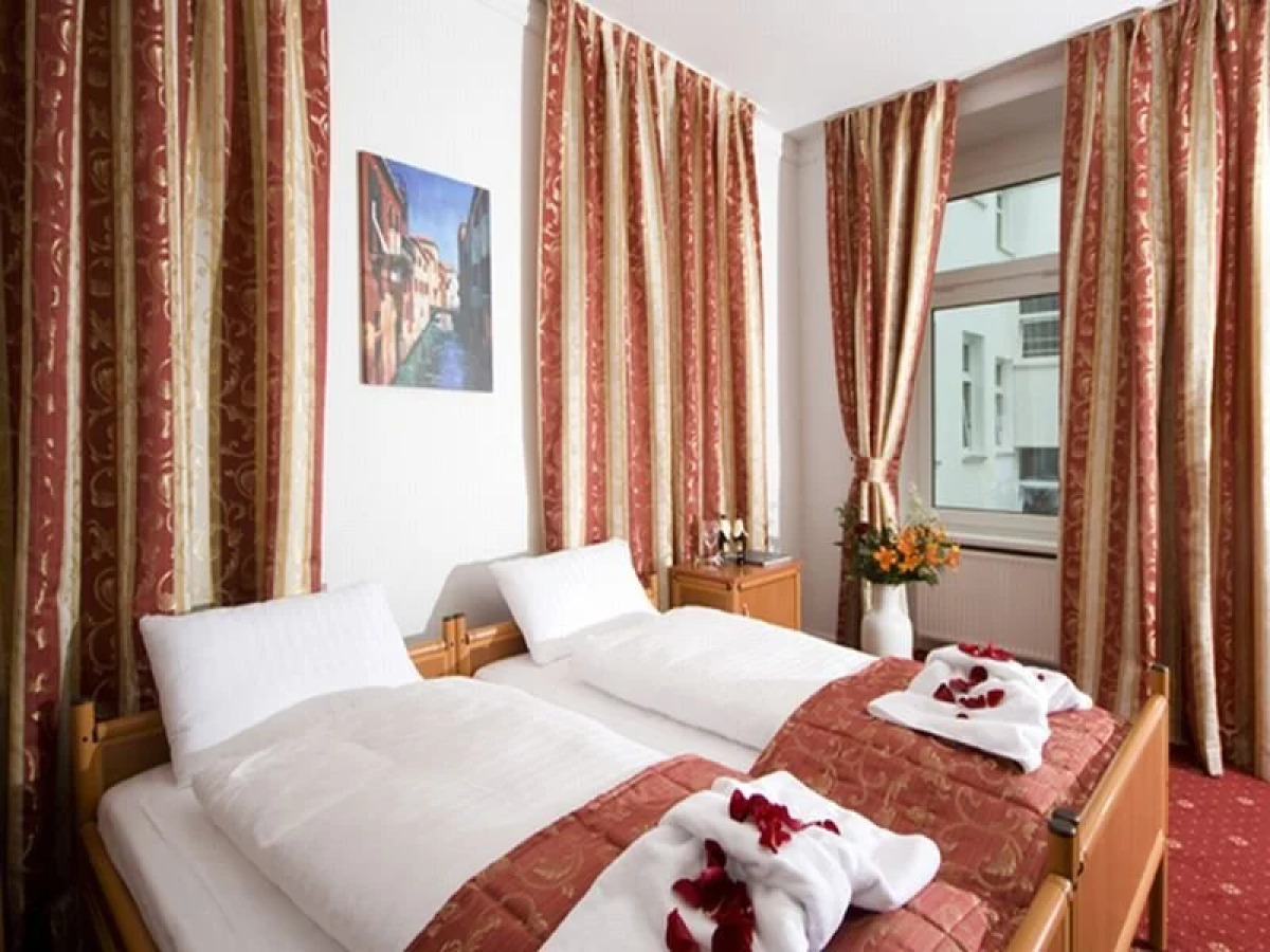 City 54 Hotel and Hostel