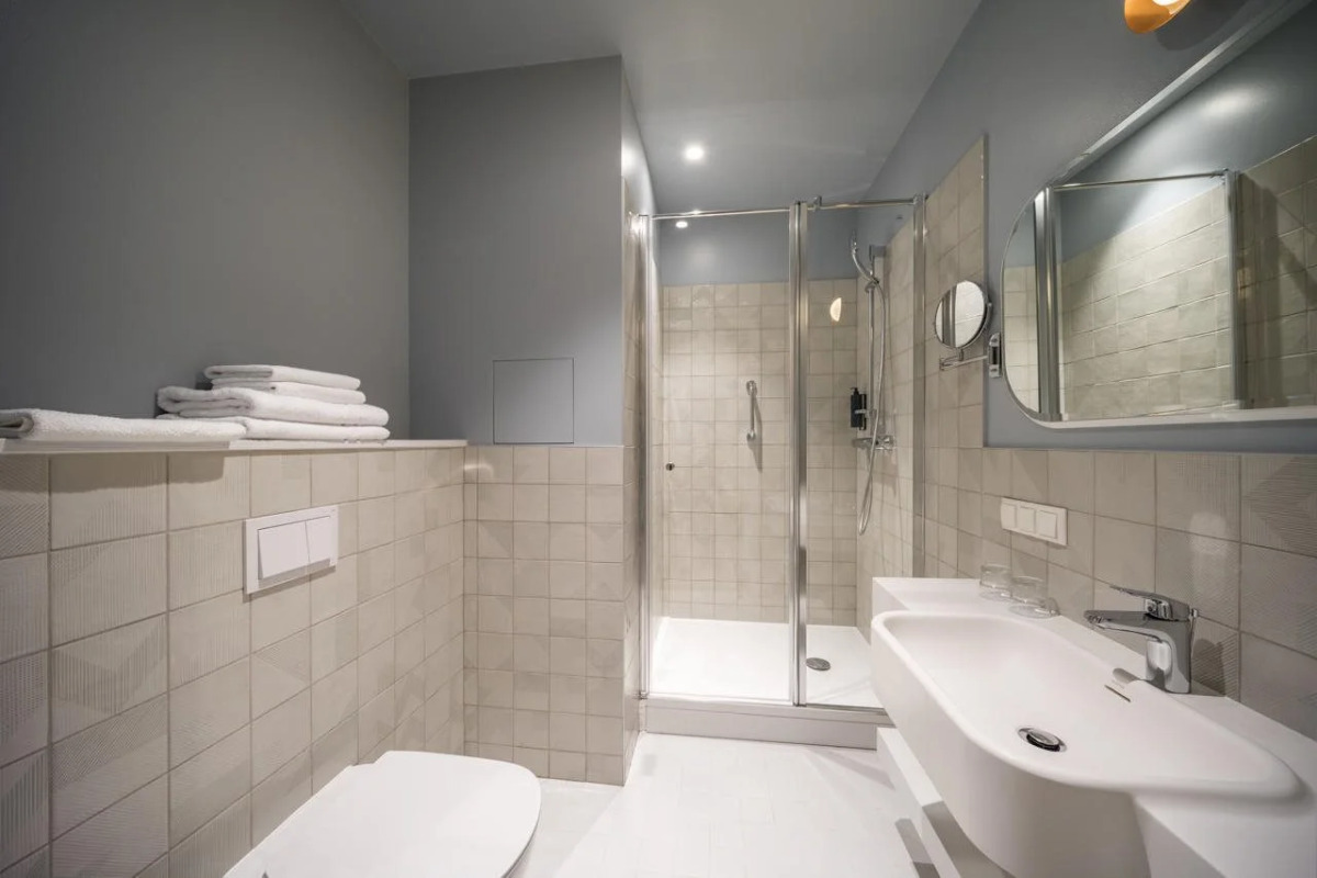 Отель Wellton Riverside Spa 