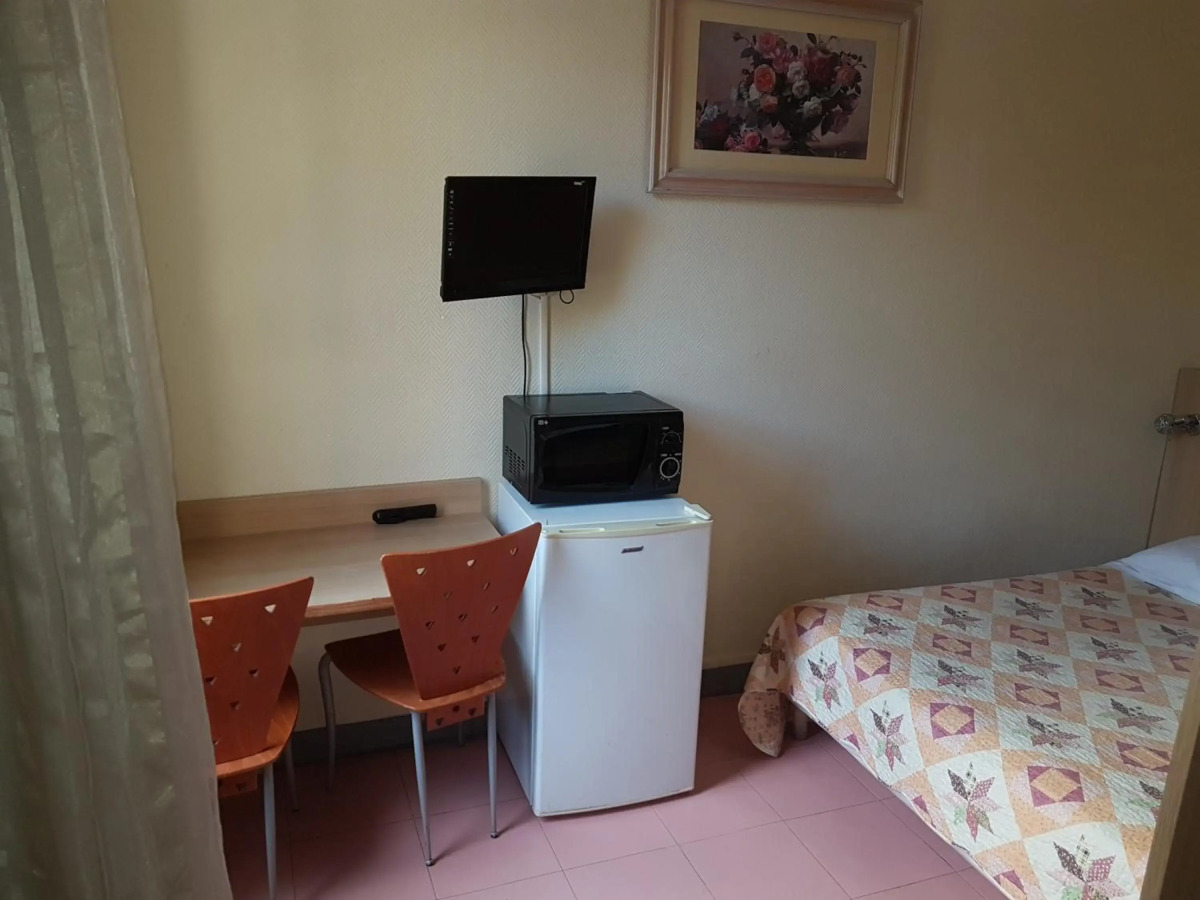 Отель Au Royal Mad