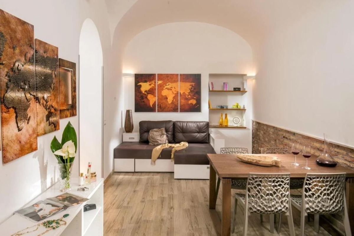 In Roma Vale & Hillary Colosseo