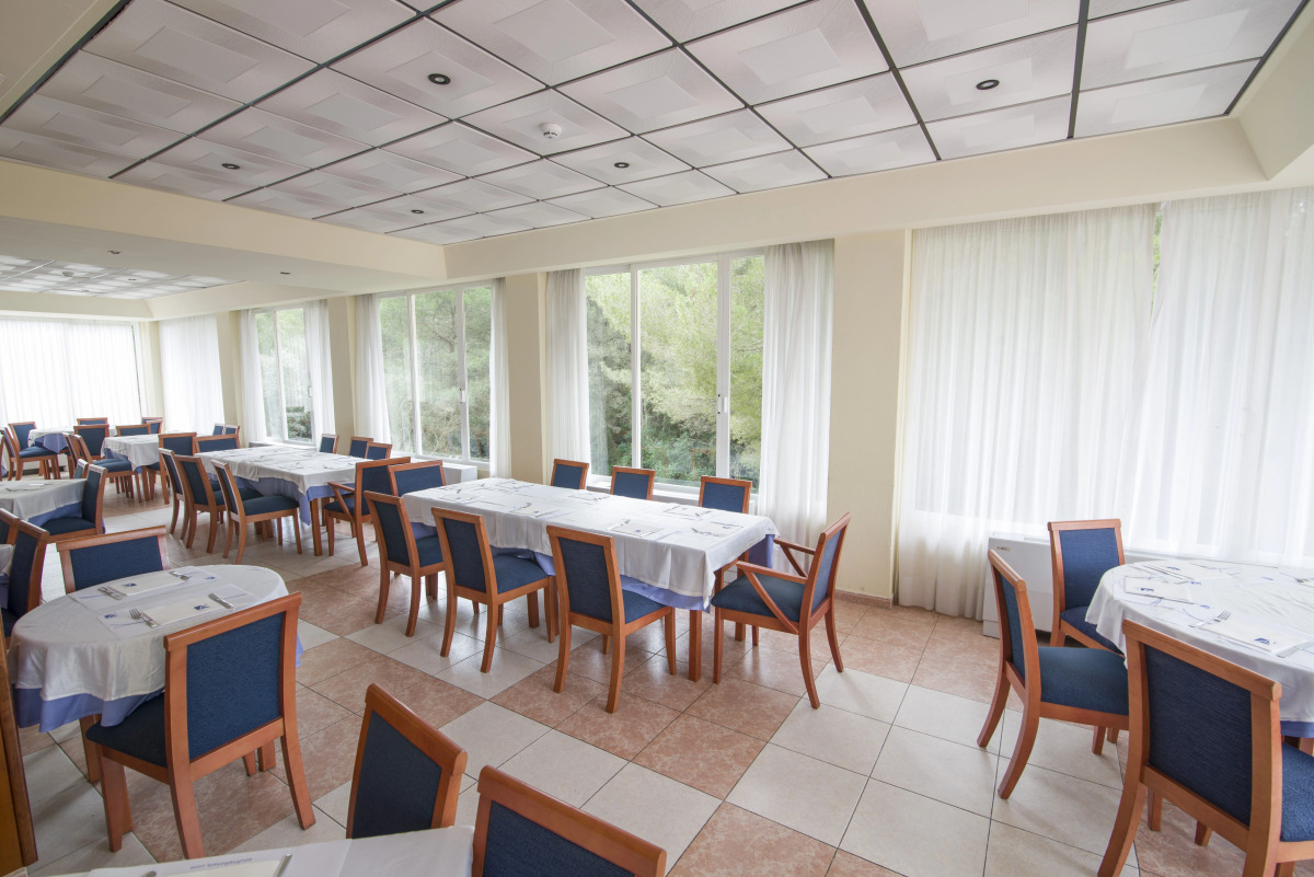 Azuline Hotel Bahamas y Bahamas II