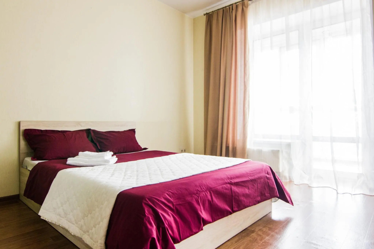 ЖивиТУТ на проспекте Комсомольский 80Е