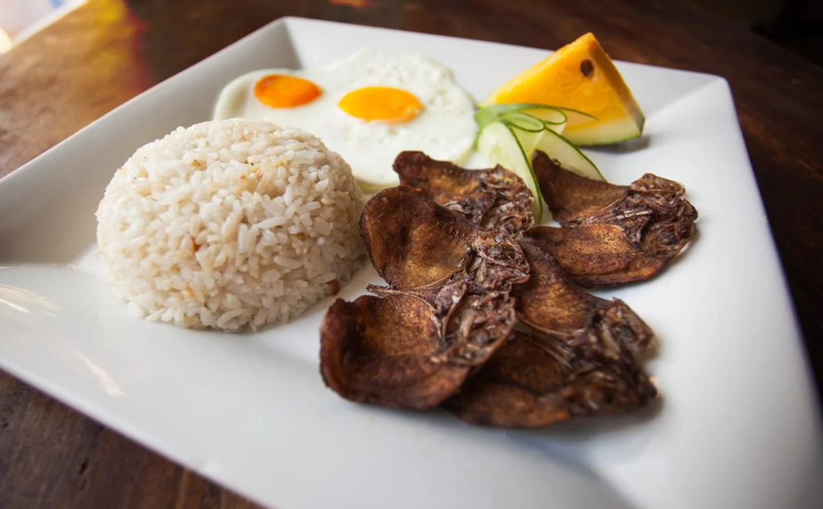 Blue Lagoon Inn & Suites