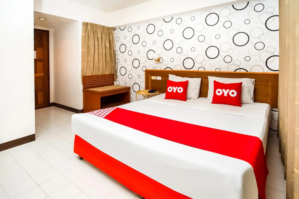 OYO 320 Regent 2002 Guest House