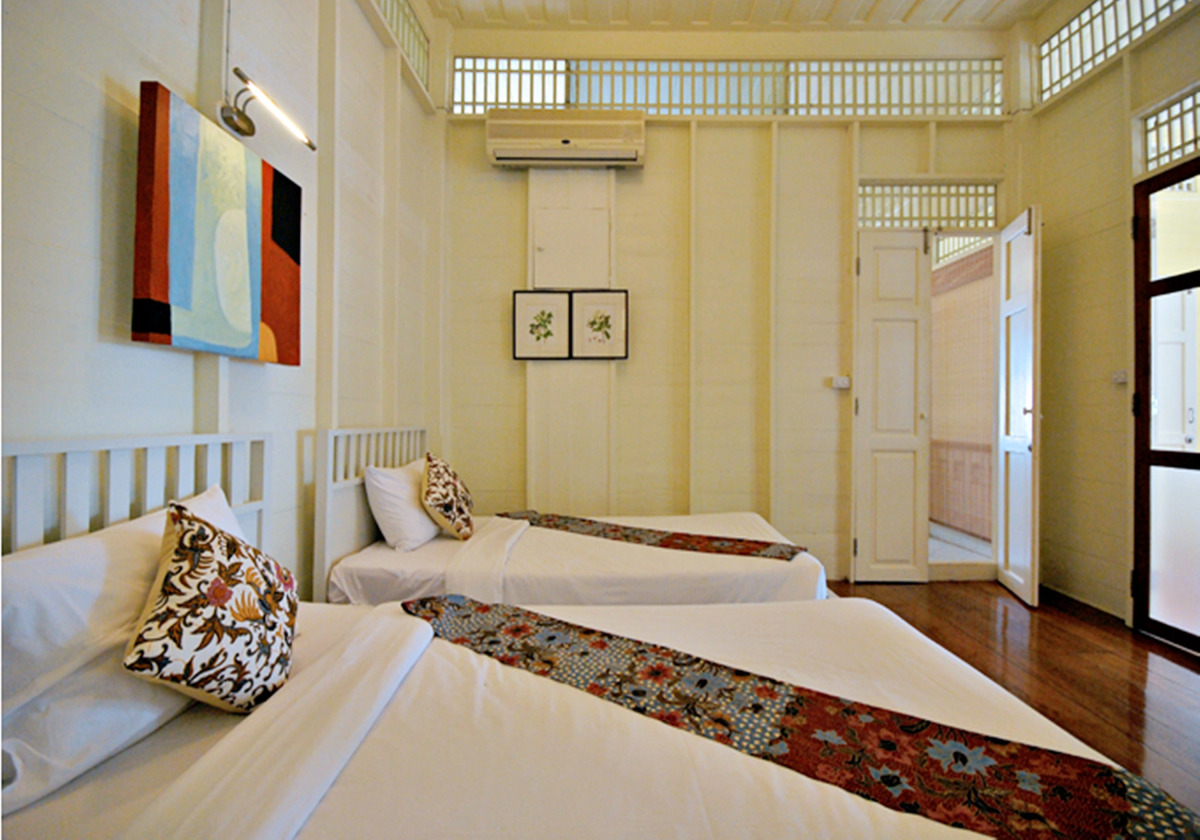 Baan Bayan Beachfront Hotel