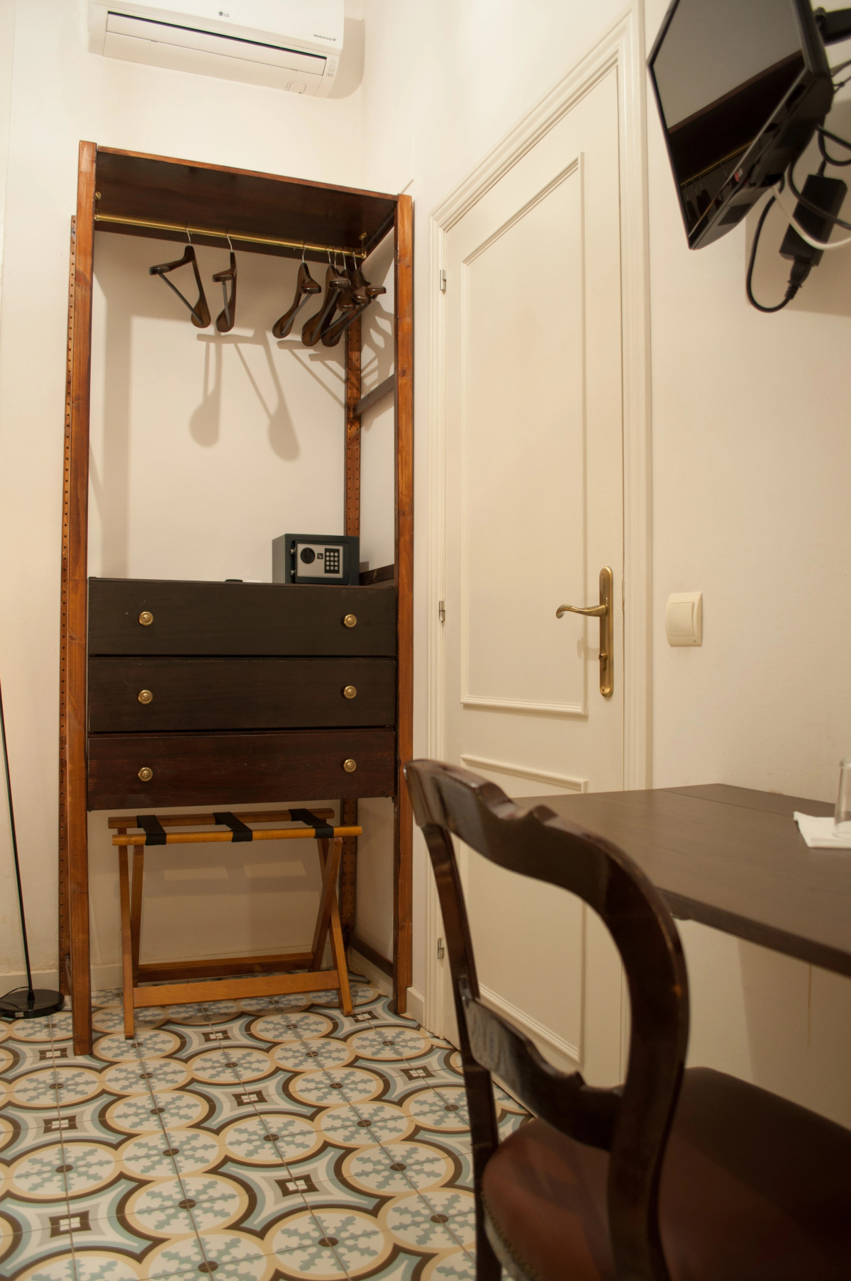 Mihlton Barcelona Boutique B&B