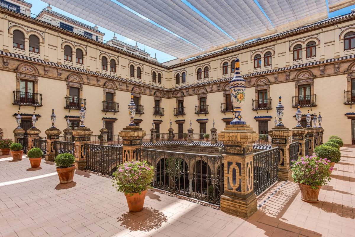 Отель Alfonso XIII, a Luxury Collection Hotel, Seville