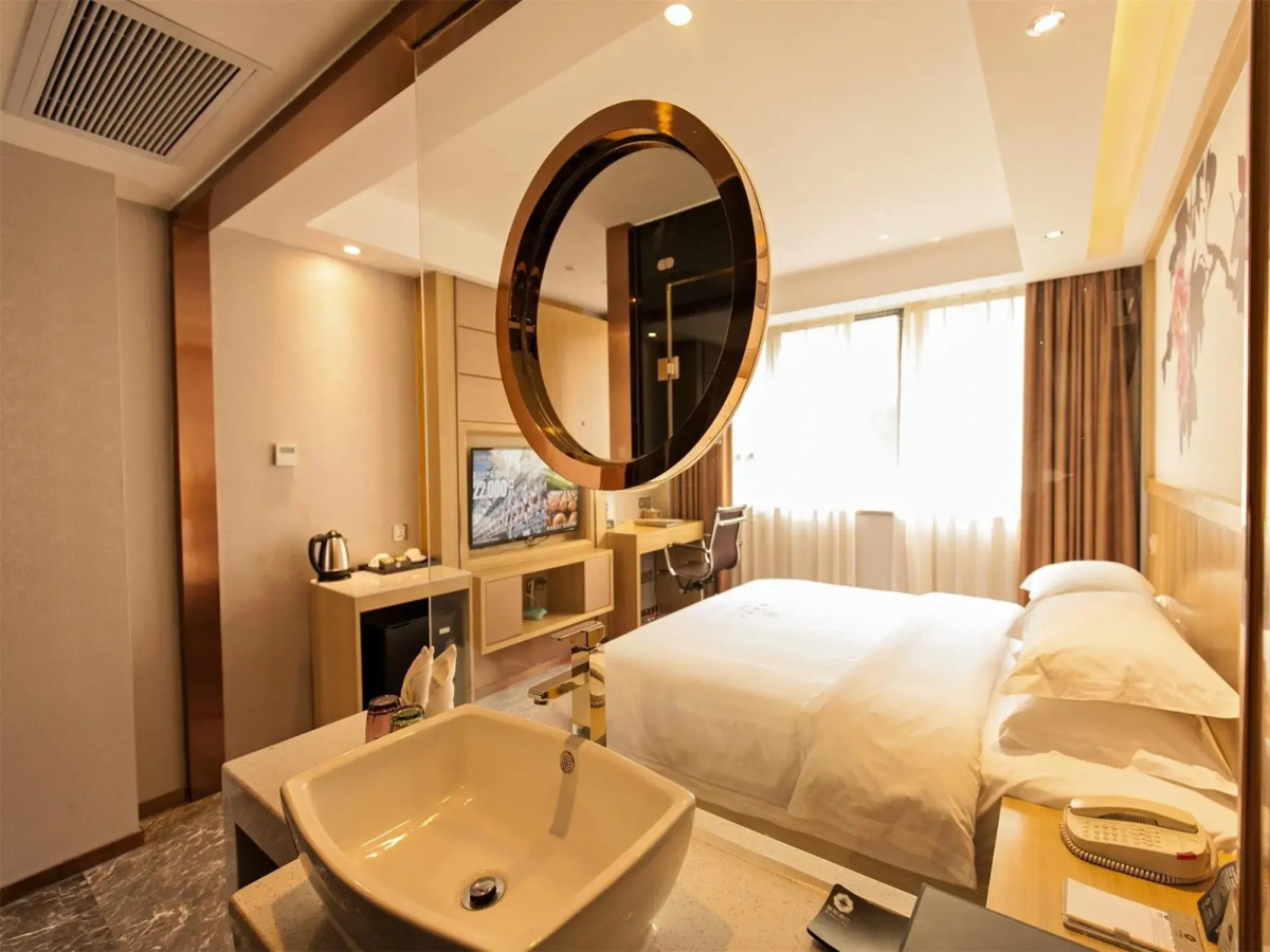 XingHe Hotel East Railway Branch