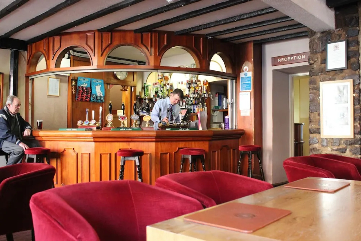 Old Kings Arms Hotel