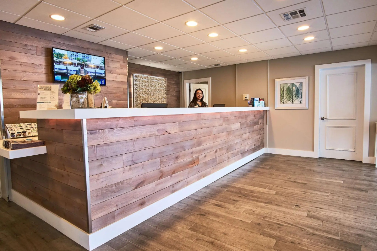 Palm Tree Club Miami Hotel