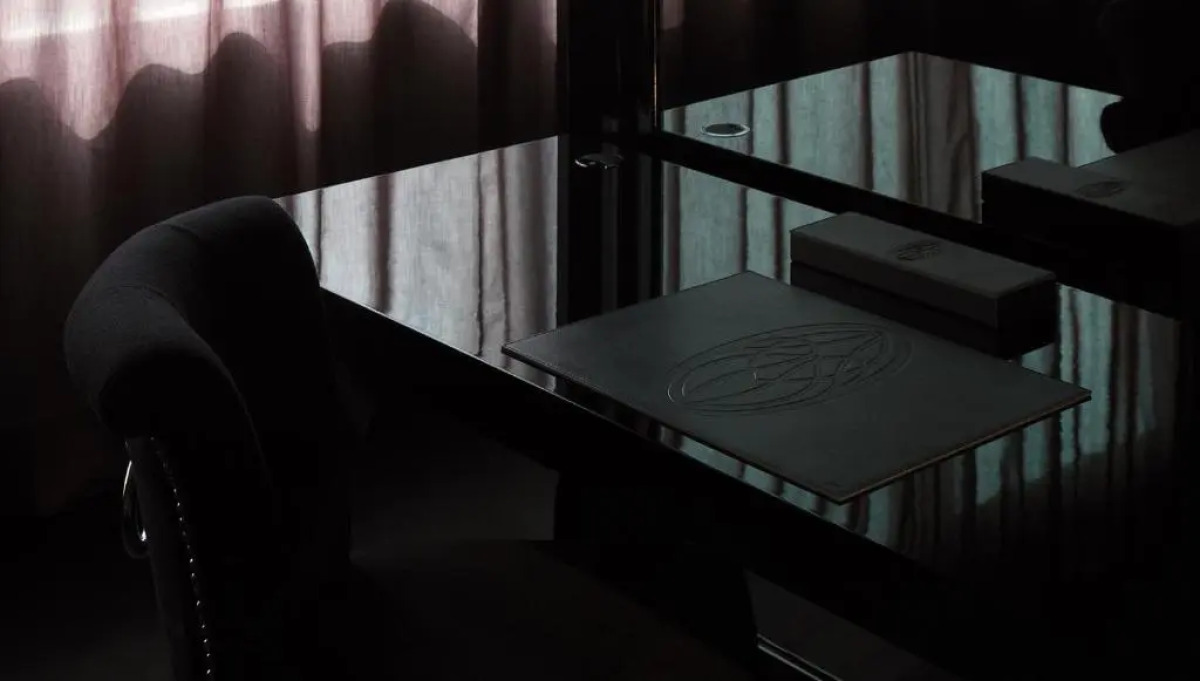 Roomers Frankfurt Central, Autograph Collection