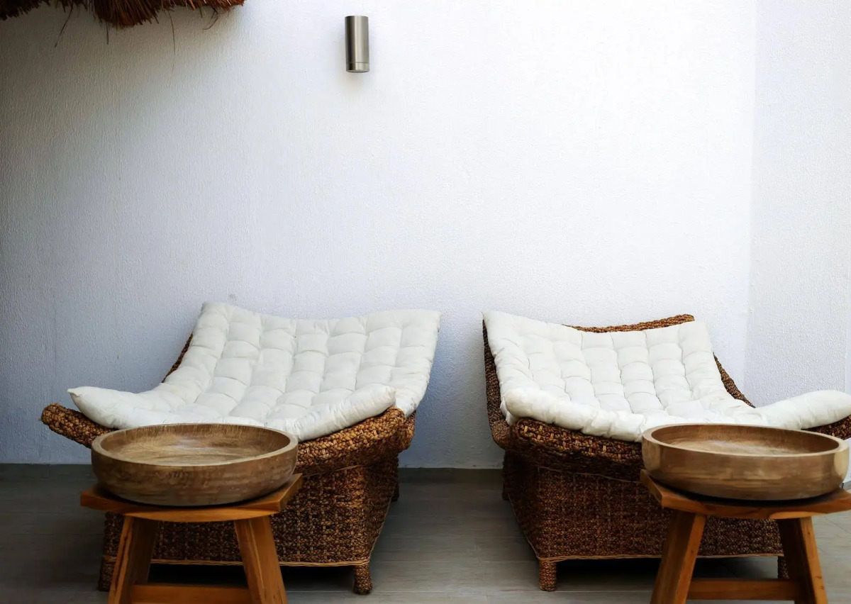 The PINEHILL Hotel & Suites