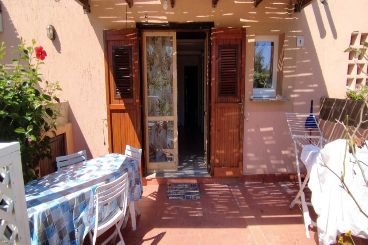 Dimora Oleandro 50m From Beach