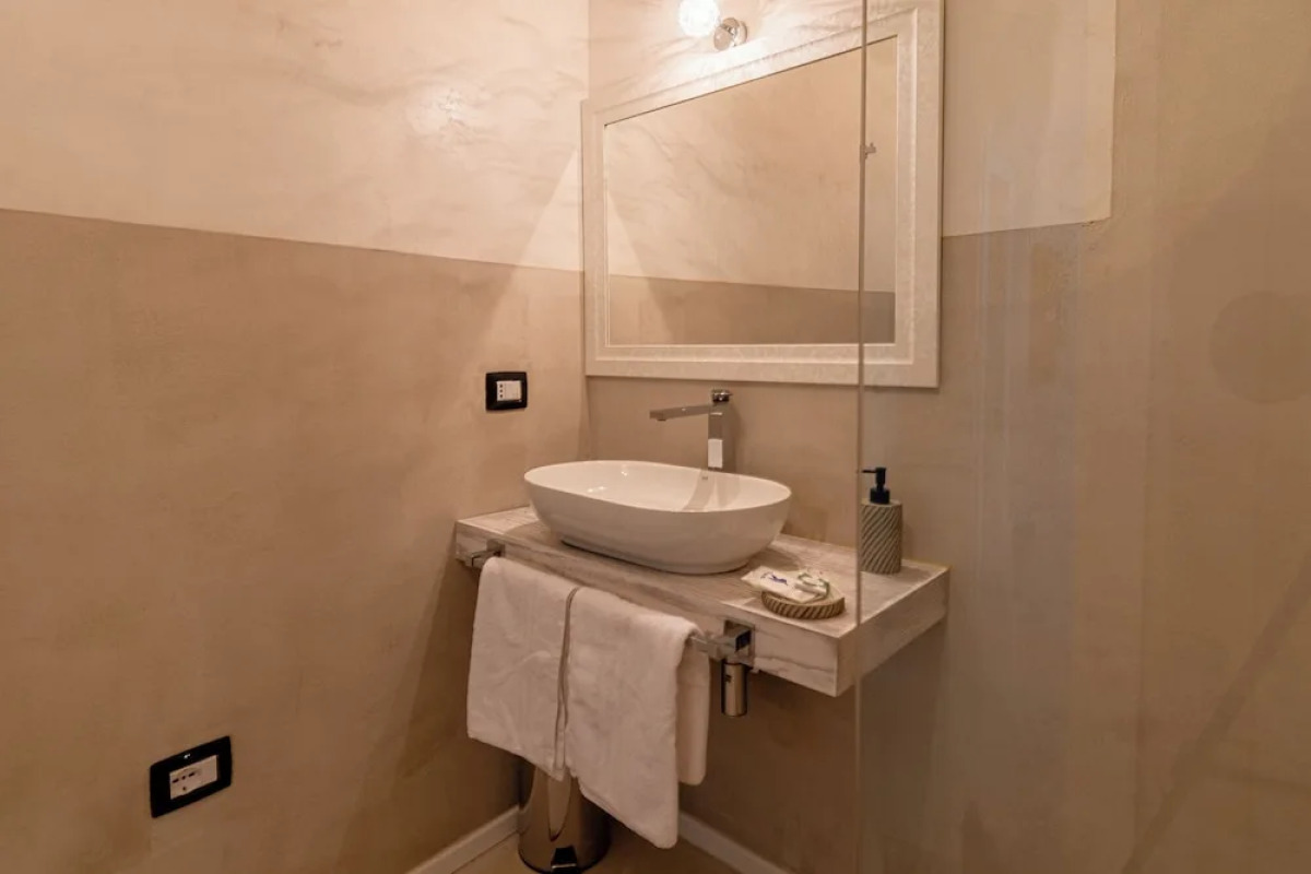 Flower Rooms Cagliari