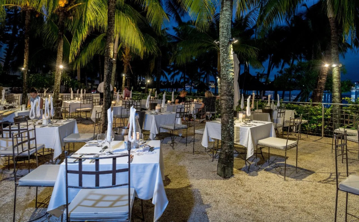 Mauricia Beachcomber Resort & Spa