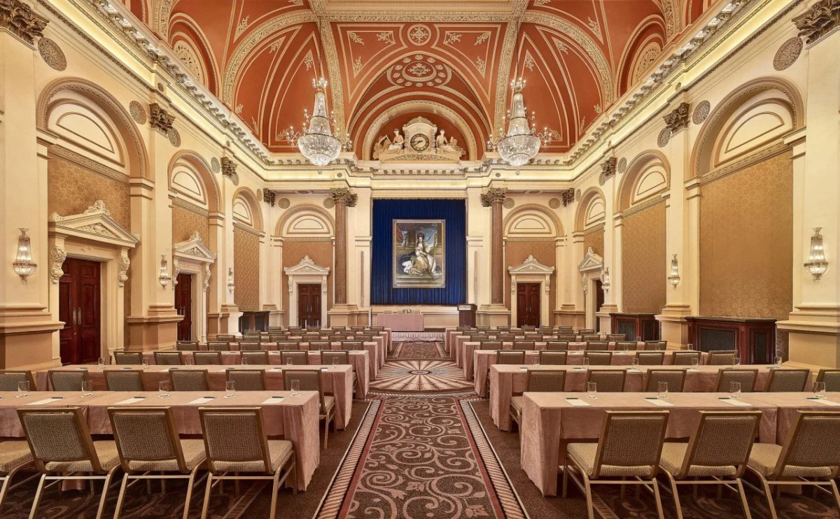 The College Green Hotel Dublin, Autograph Collection