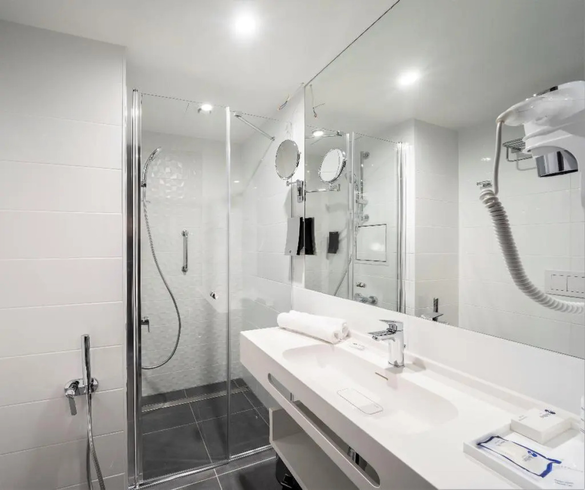 Отель Wellton Riverside Spa 