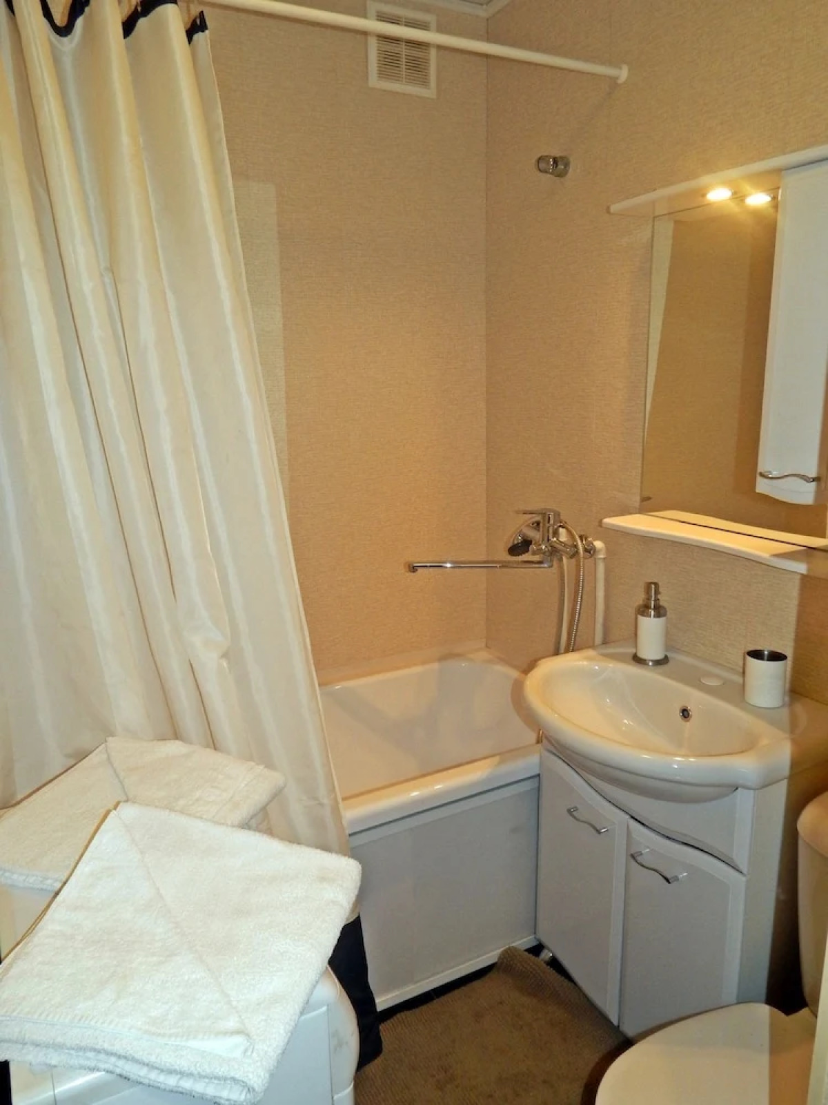 Apartment Hanaka on Zhigulevskaya 14