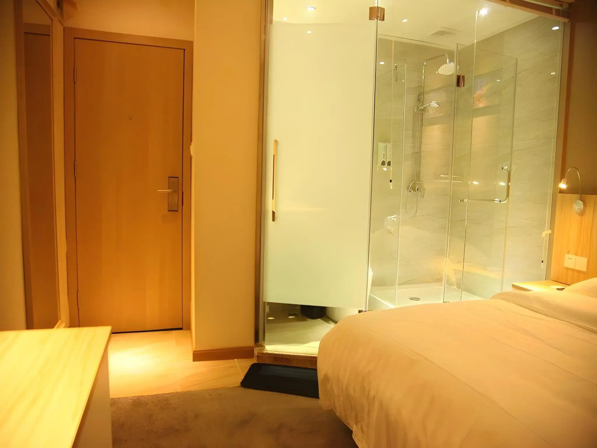 Fish Inn East Nanjing Road