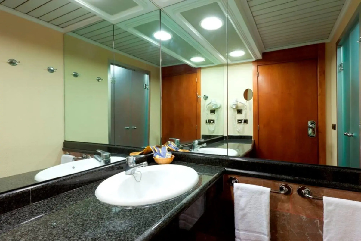 Отель Gran Bali