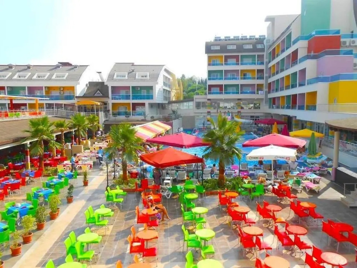 Side Win Hotel & Spa