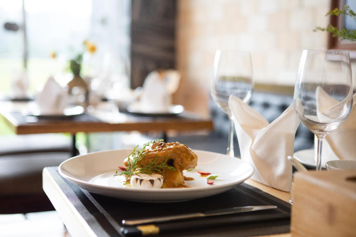 Liberty Hall Tam Coc Hotel & Villa