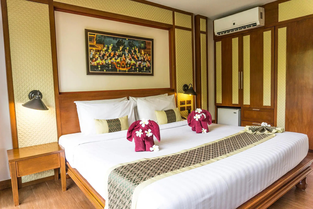 P. P. Erawan Palms Resort