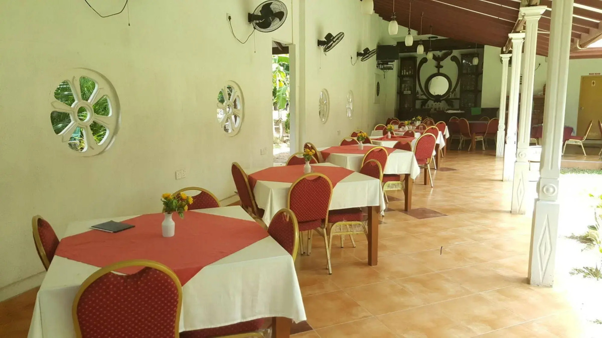 Airport Green View Resort