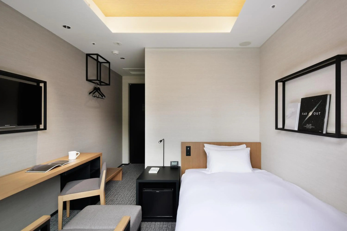 LAMP LIGHT BOOKS HOTEL nagoya