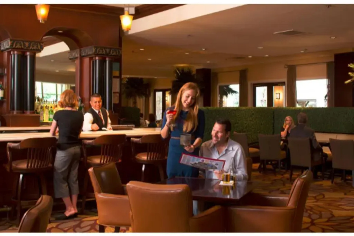 Anaheim Majestic Garden Hotel