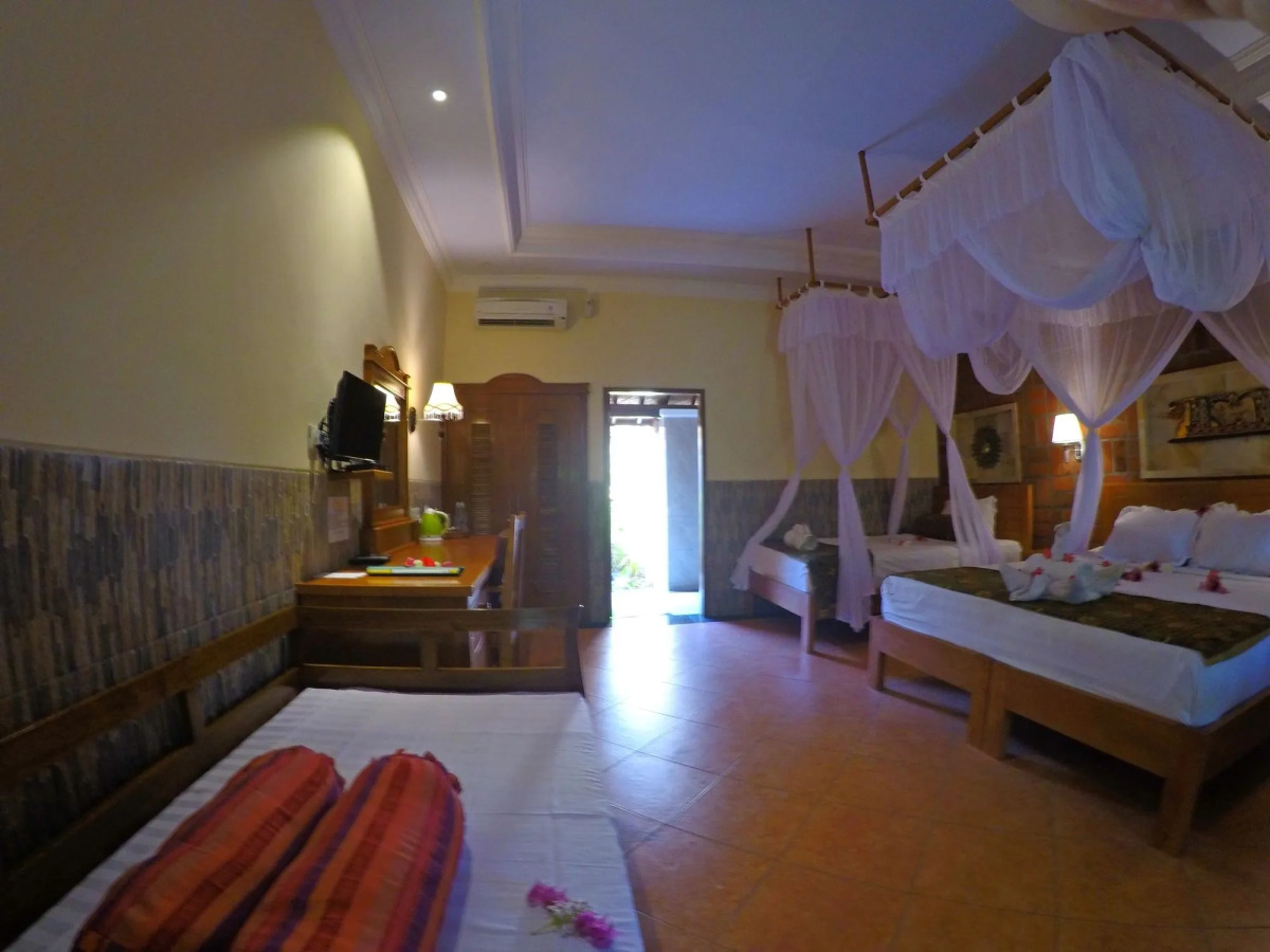 Man's Cottages and Spa