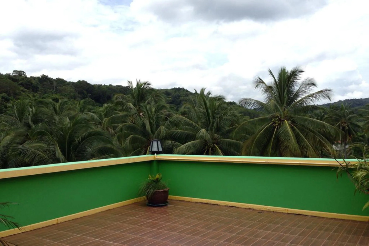 Sairougn Seaview Hotel