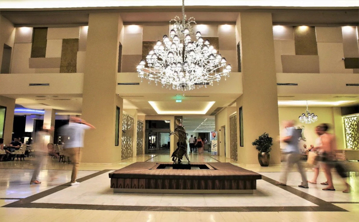 Kresten Royal Euphoria Resort