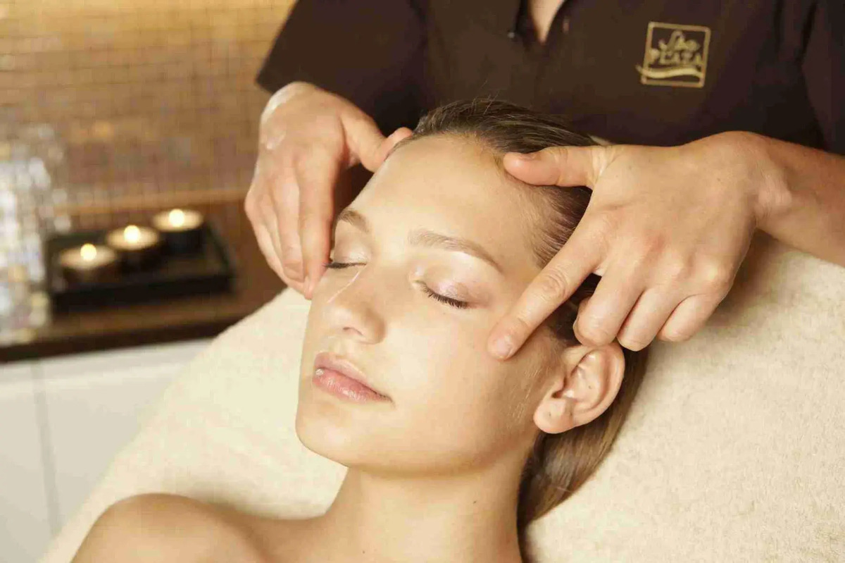 Suites Plaza Hotel & Wellness