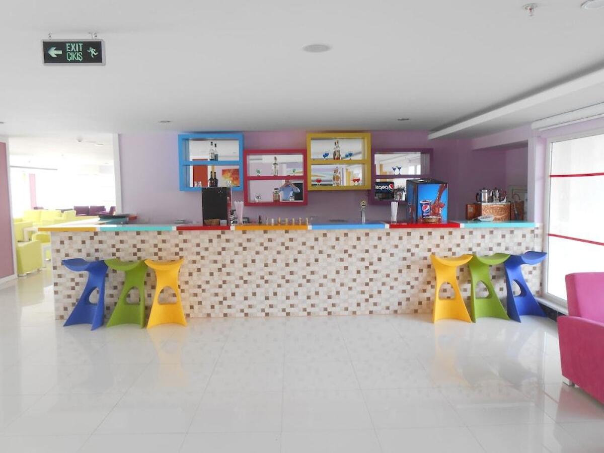 Side Win Hotel & Spa