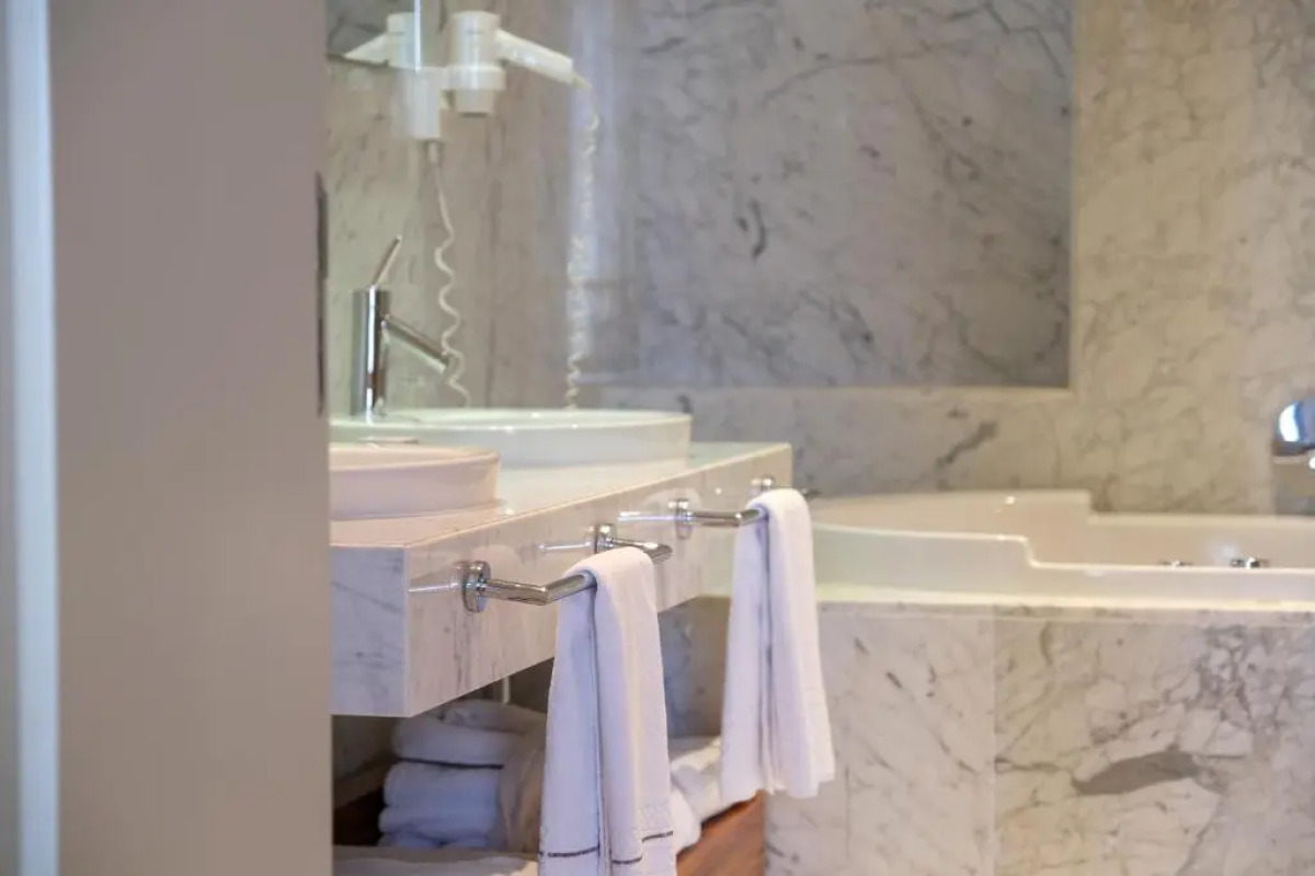 Tomtom Suites - Special Class