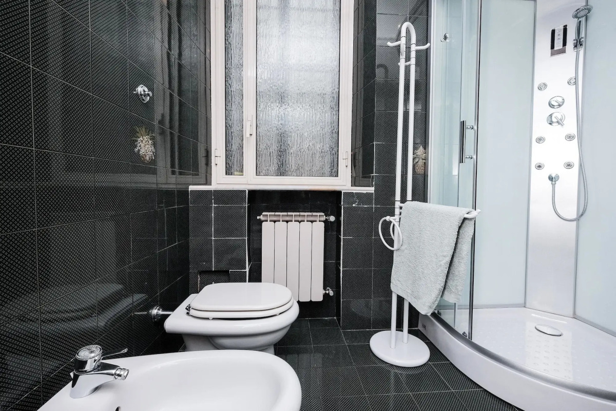 Lush Garden Steps Away from Great Park