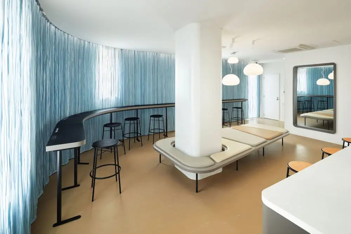 9h nine hours Ningyocho