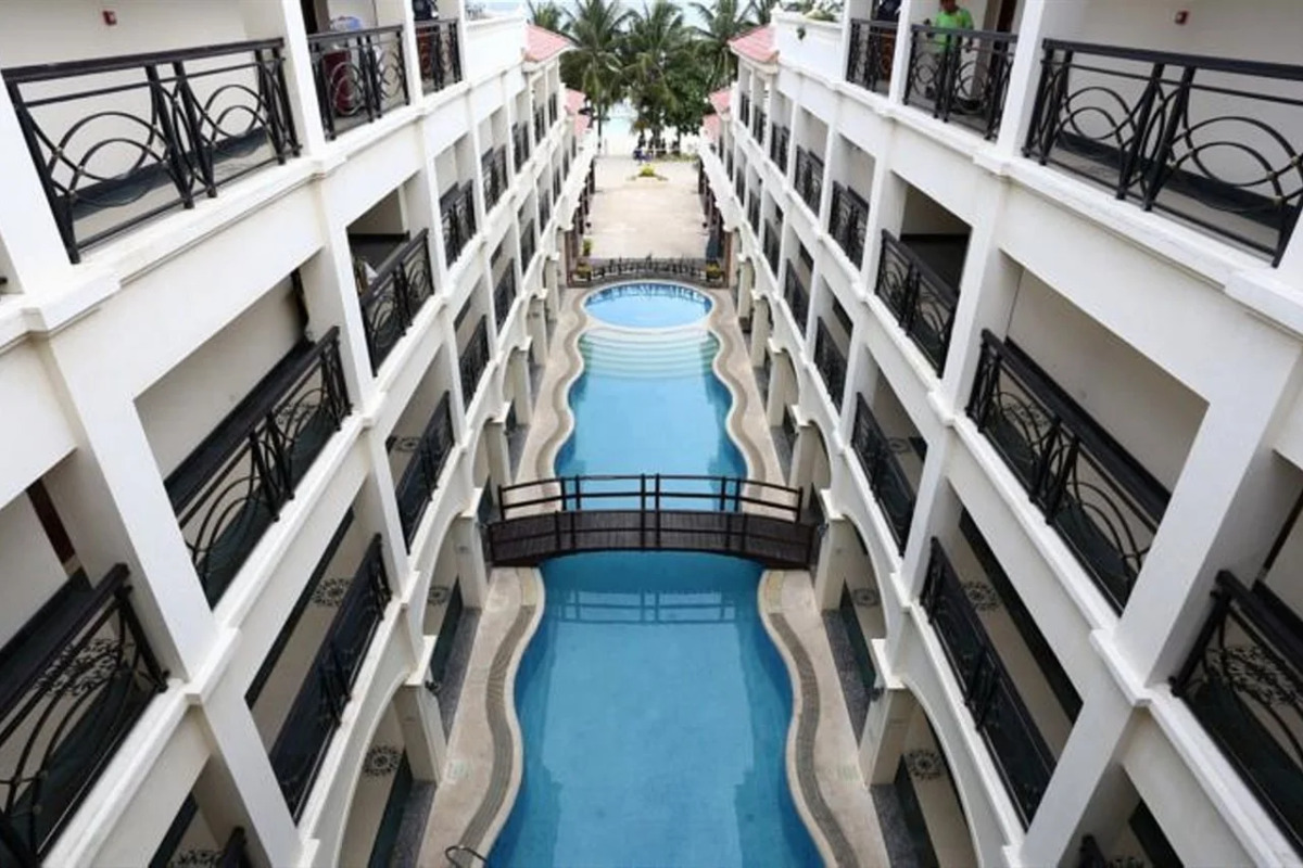 Golden Phoenix Hotel Boracay