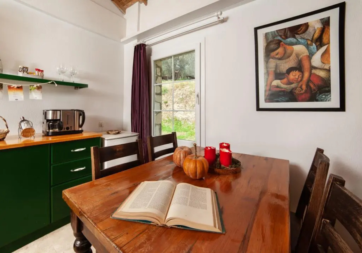 Vinifera Vineyards Hotel