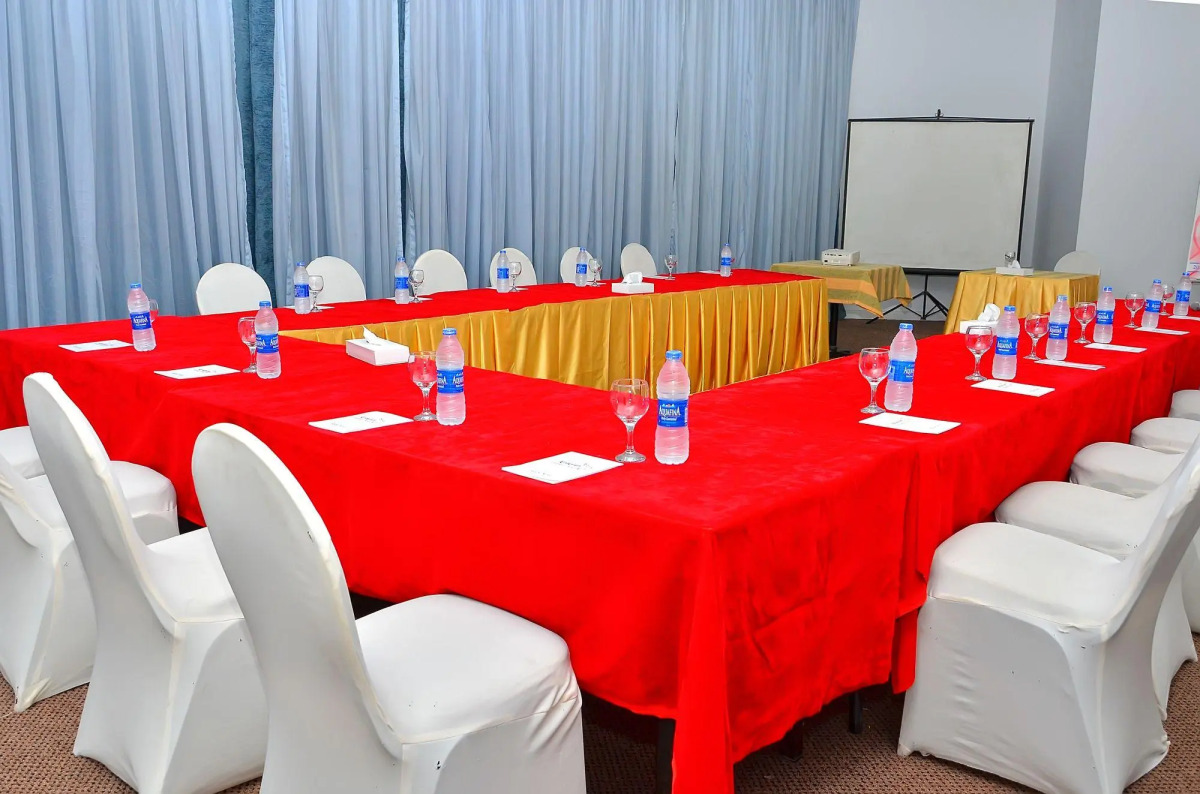 Отель Aracan Pyramids Hotel