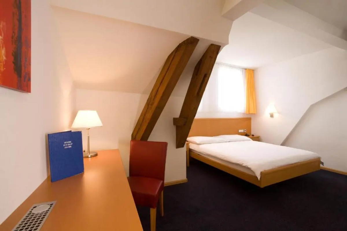 Central City Hotel Rochat