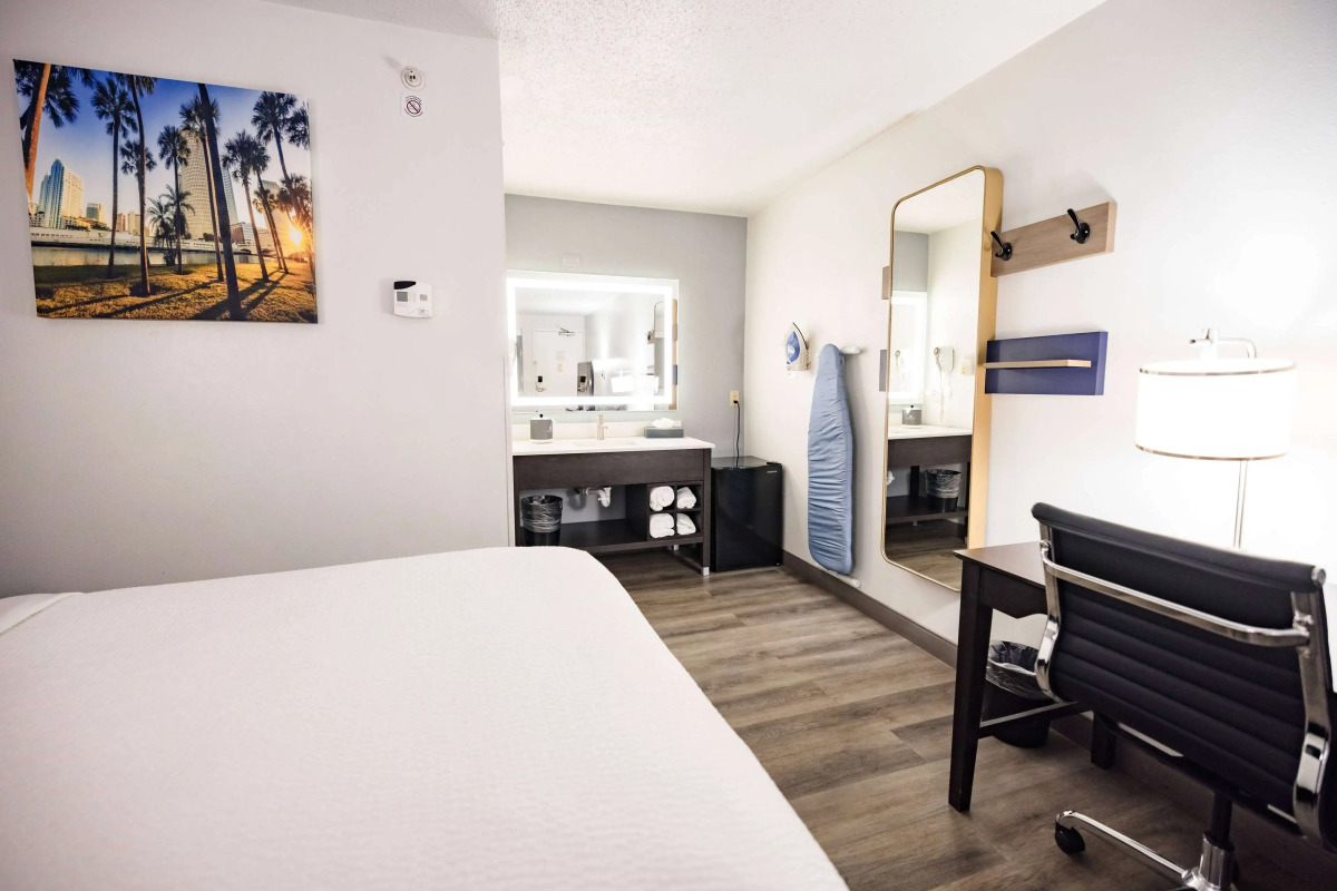 La Quinta Inn by Wyndham Tampa Near Busch Gardens