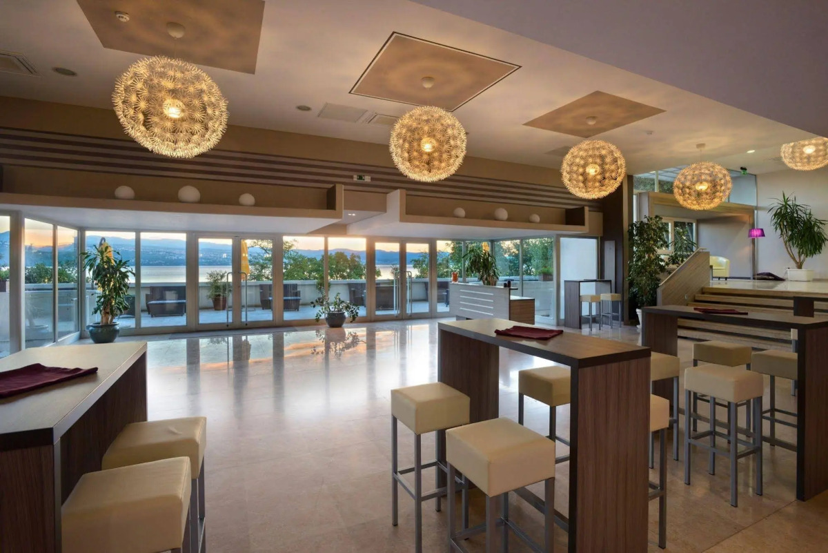 Grand Hotel Adriatic II