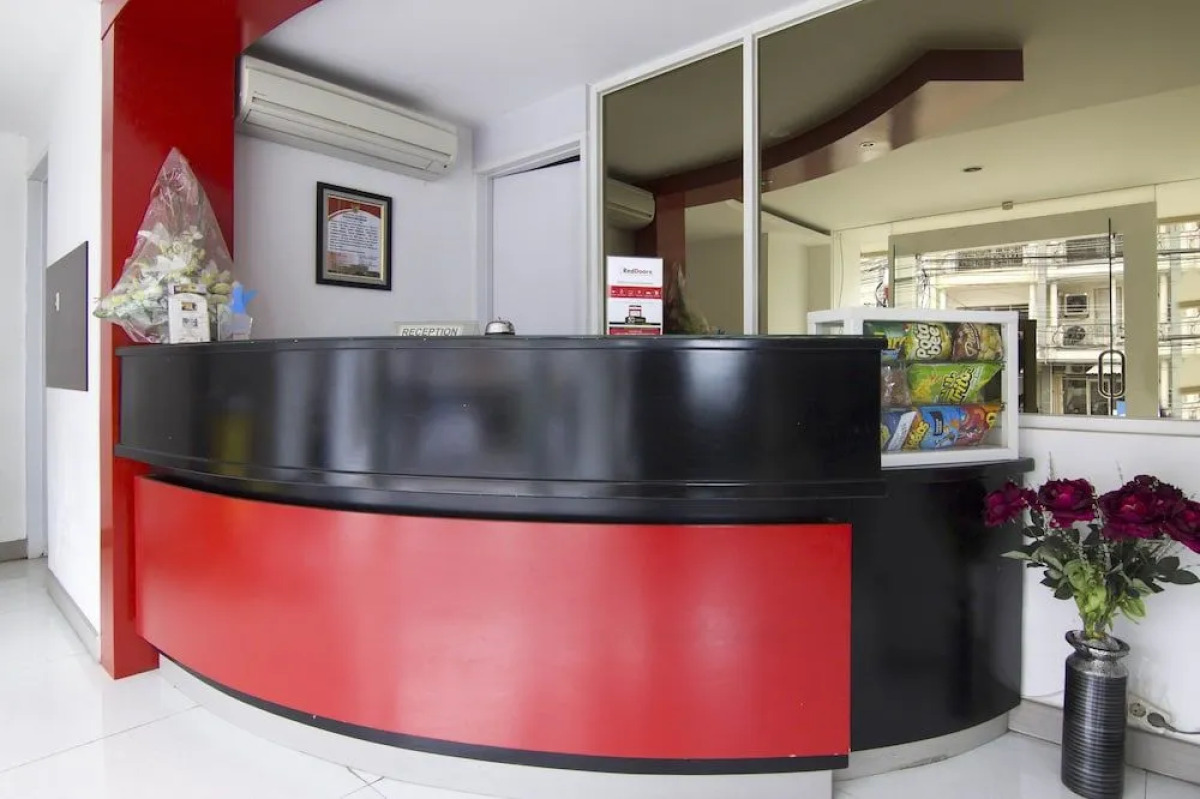 RedDoorz near Universitas Diponegoro