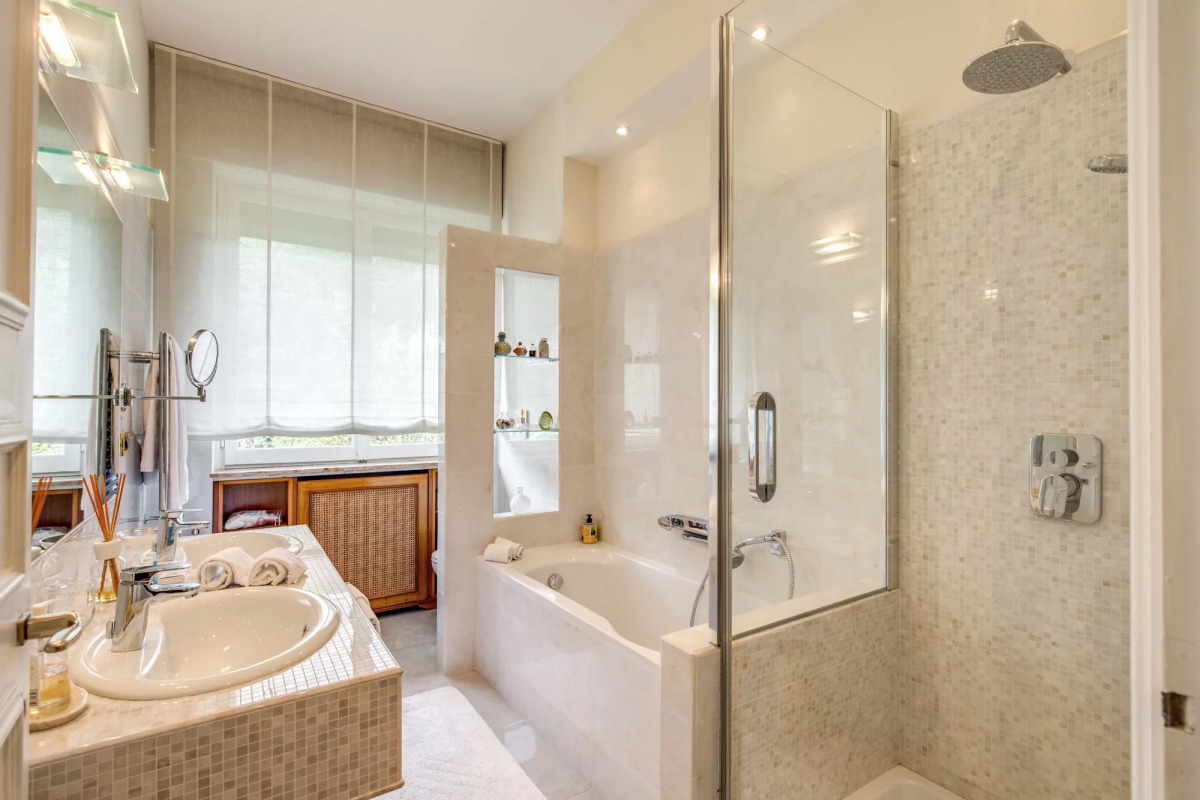 La Gaura Guest House