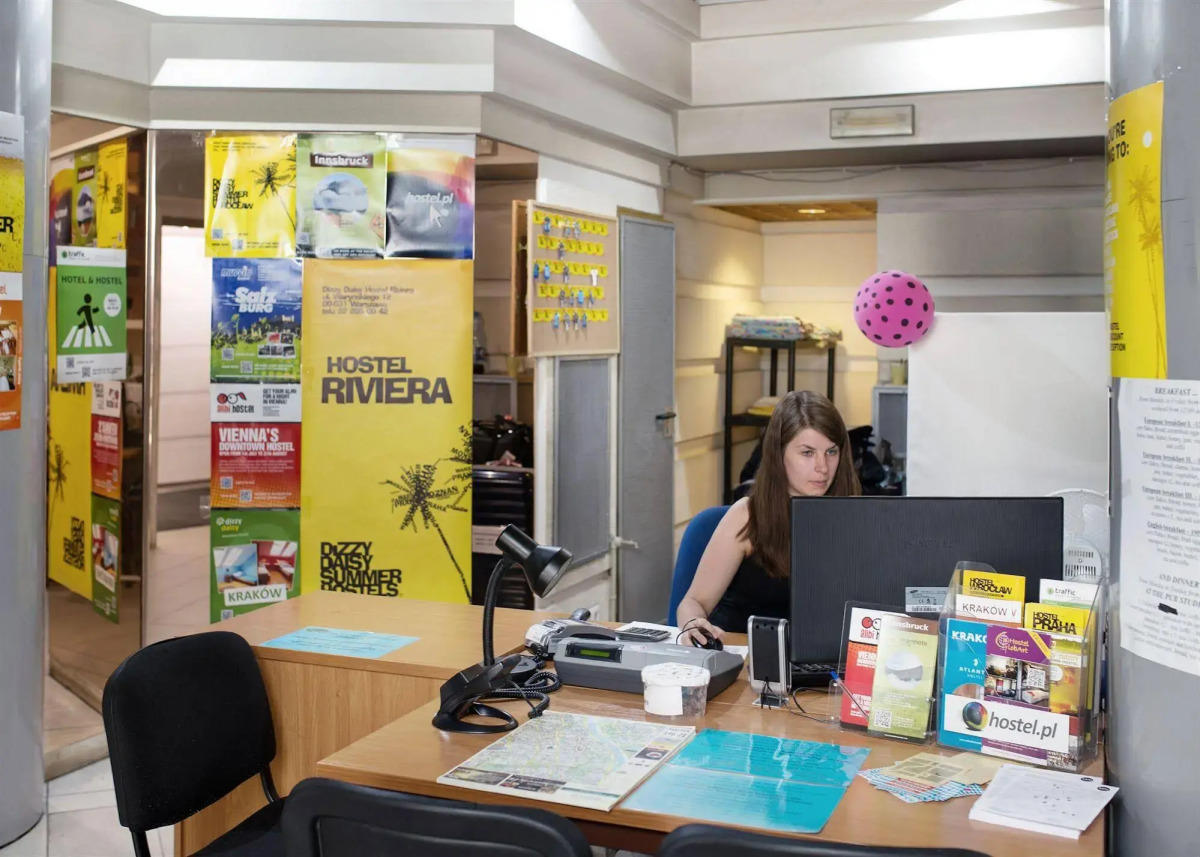 Dizzy Daisy Hostel Riviera