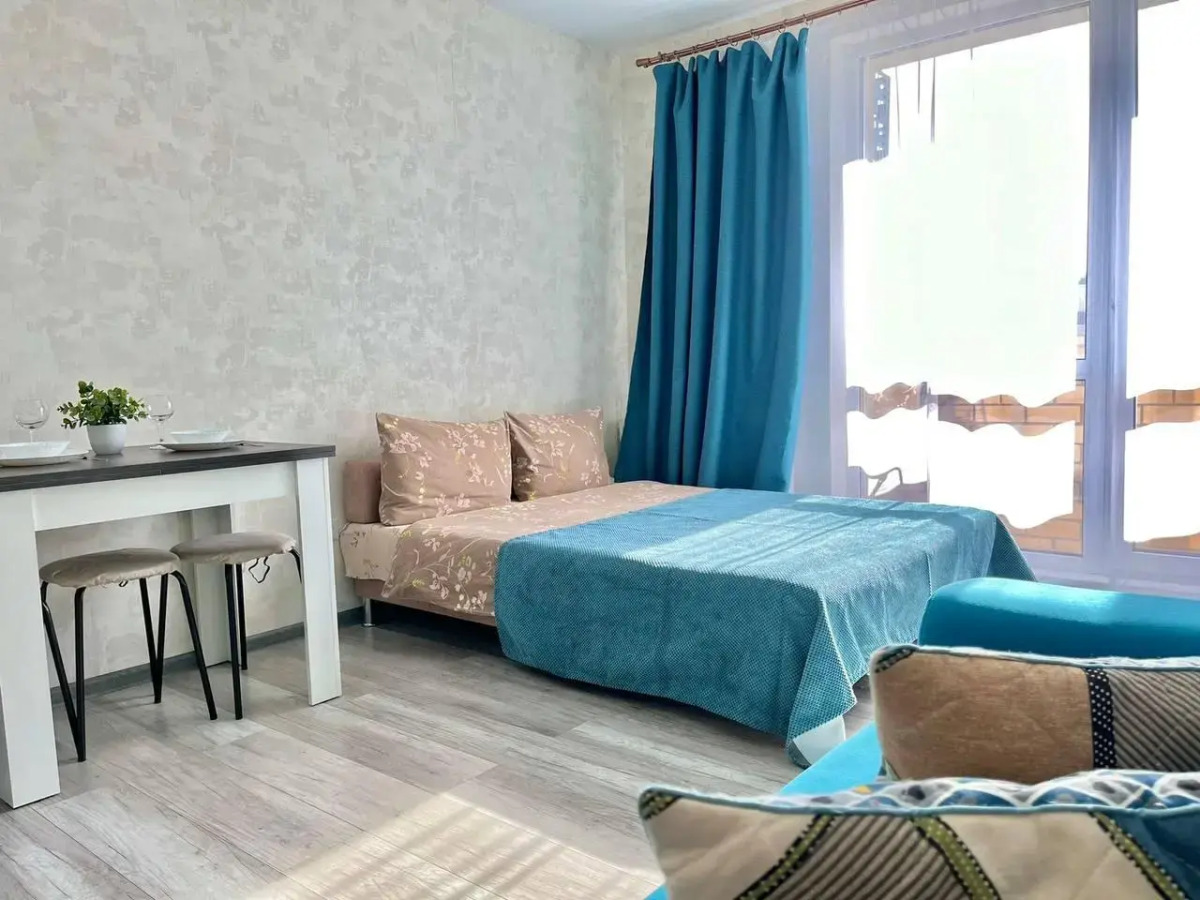 Romlex Apartments (Ромлекс) на улице Вице-адмирала Воронцова 9