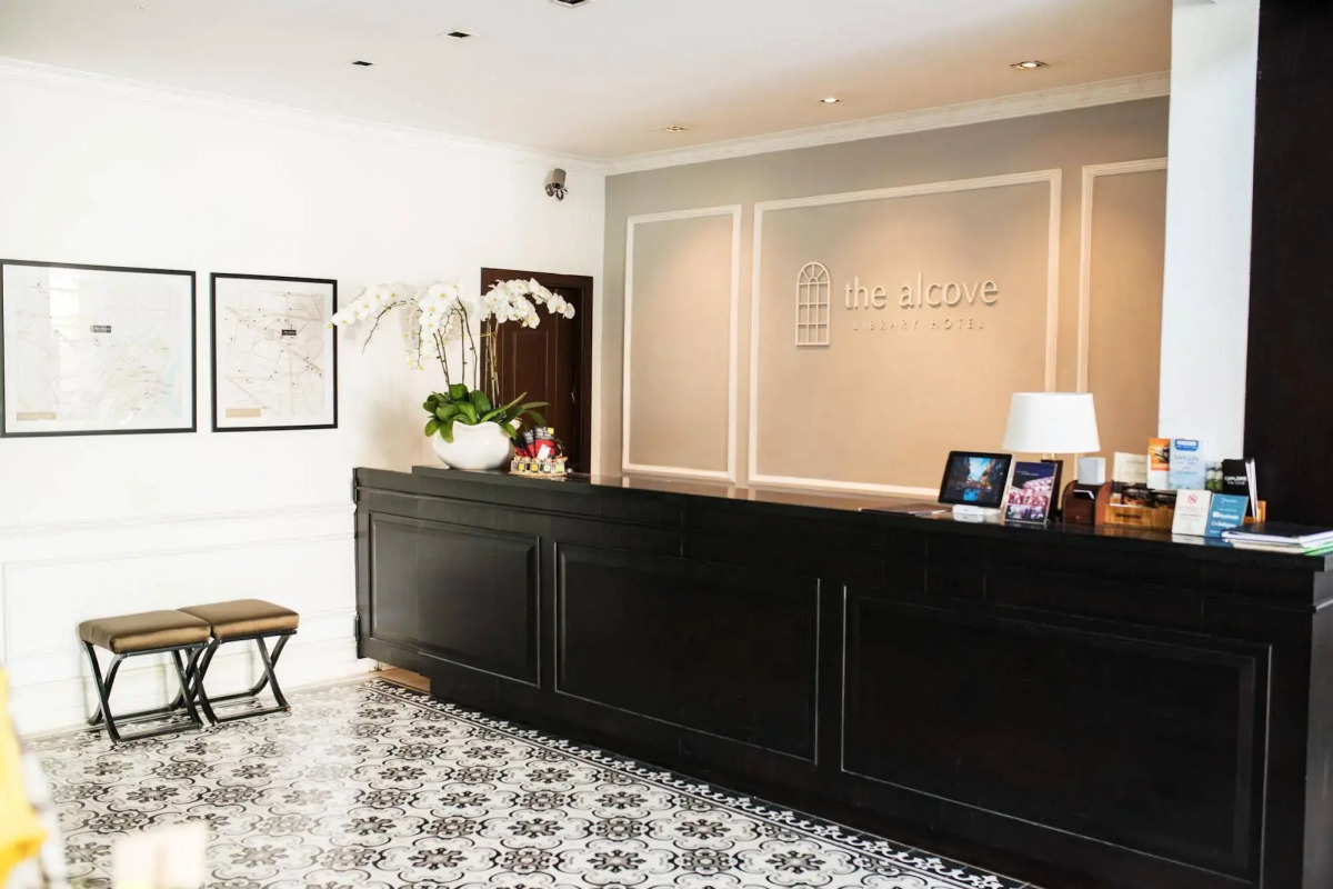 The Alcove Library Hotel